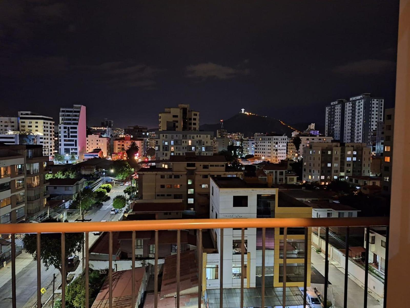 Monoambiente Con Hermosa Vista -skyline Loft Apartment Cochabamba